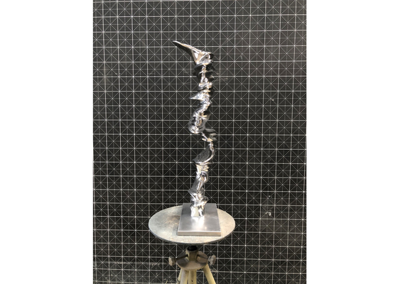 Mirror Polished Twisted Column Stainless Steel Sculpture For Garden Or Home Decoration