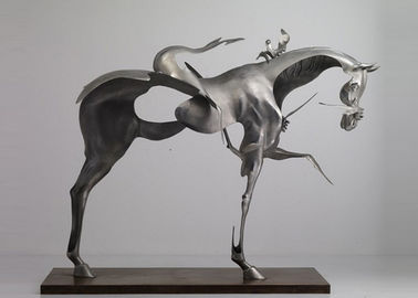 Bom preço. vida de 170cm - a escultura de aço inoxidável abstrata do cavalo do tamanho escovou o revestimento on-line