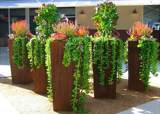 Bom preço. Caixas grandes de floreira de aço corten estilo moderno para decoração externa com 80 cm de altura on-line