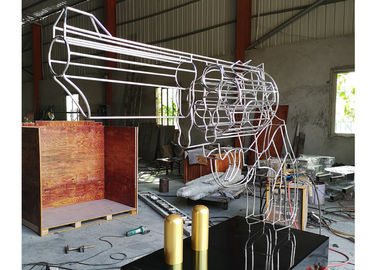 Bom preço. Grande escultura de aço inoxidável do fio de metal da arma das esculturas da arte com balas on-line