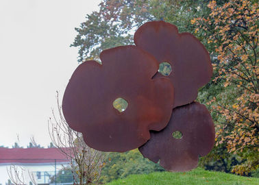 Welding Garden Usage Flower Sculpture , Rose Sculpture Custom Shape