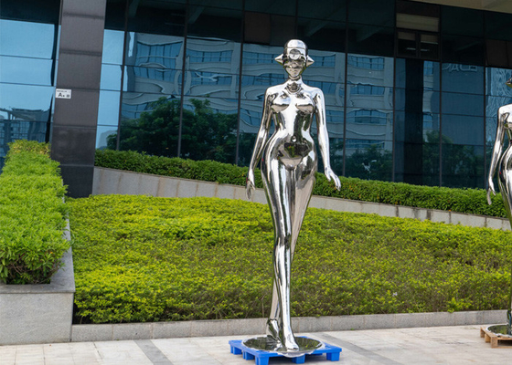 Bom preço. Escultura de mulher em aço inoxidável polido para decoração de jardim com 200 cm de altura on-line