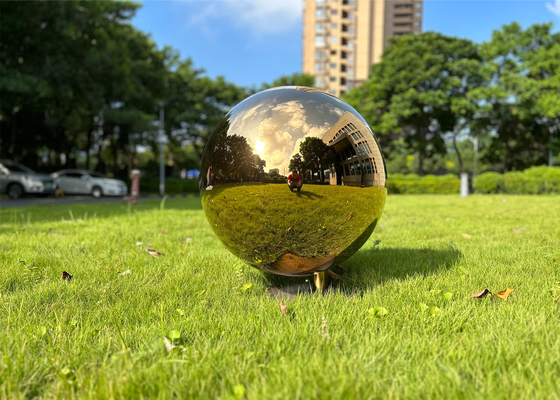 Bom preço. Esculptura de bola de aço inoxidável para decoração de jardim on-line