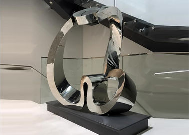 Bom preço. Abstract Heart Shaped Outdoor Metal Sculpture Modern OEM / ODM Disponível on-line