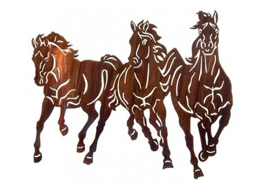 Bom preço. Grande escultura profissional do metal da arte da parede do cavalo selvagem para a decoração home on-line