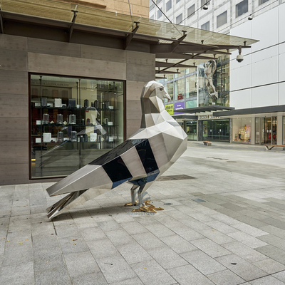 Escultura geométrica de pombos de aço inoxidável para decoração de quintal e paisagem urbana