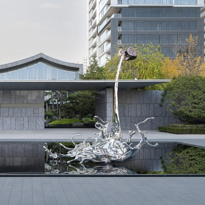Momento de salpico congelado: Escultura de fonte de água exterior de aço inoxidável personalizada