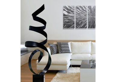 Bom preço. Sumário moderno escultura pintada da fita do metal para a decoração interior on-line