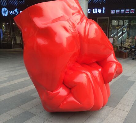 Bom preço. Esculptura de punho de fibra de vidro decorativa personalizada Esculptura de tamanho natural Estatueta de metal Fabricante/Fábrica on-line