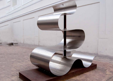 Escultura de aço inoxidável lustrada do metal para a espessura contemporânea da cidade 2.5mm