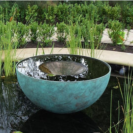 Bom preço. Escultura de aço inoxidável das fontes exteriores da água do cálice para a decoração do jardim on-line