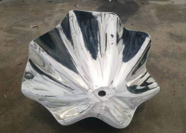 Escultura de aço inoxidável lustrada de Shell do tamanho espelho feito sob encomenda para exterior