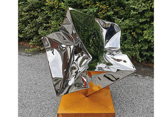 Bom preço. O espelho lustrou o apoio de aço inoxidável do OEM do ODM da escultura do cubo on-line