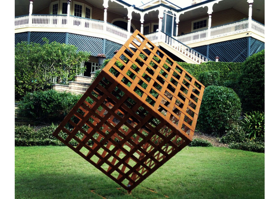 Altura geométrica de aço contemporânea da escultura 200cm de Corten