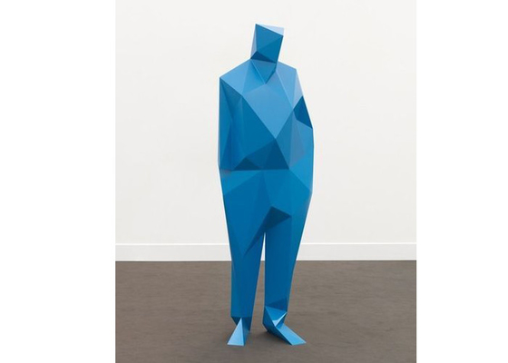 Bom preço. O azul urbano da paisagem pintou a estátua de aço inoxidável do homem 3D on-line